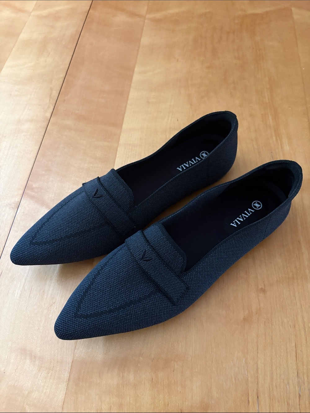 Vivaia Amelia Pointed Toe Loafers 42